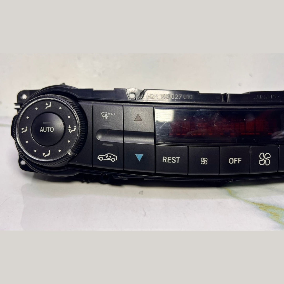 Mercedes-Benz A/C Heater Control Panel 211 830 2590 W211 E-Class