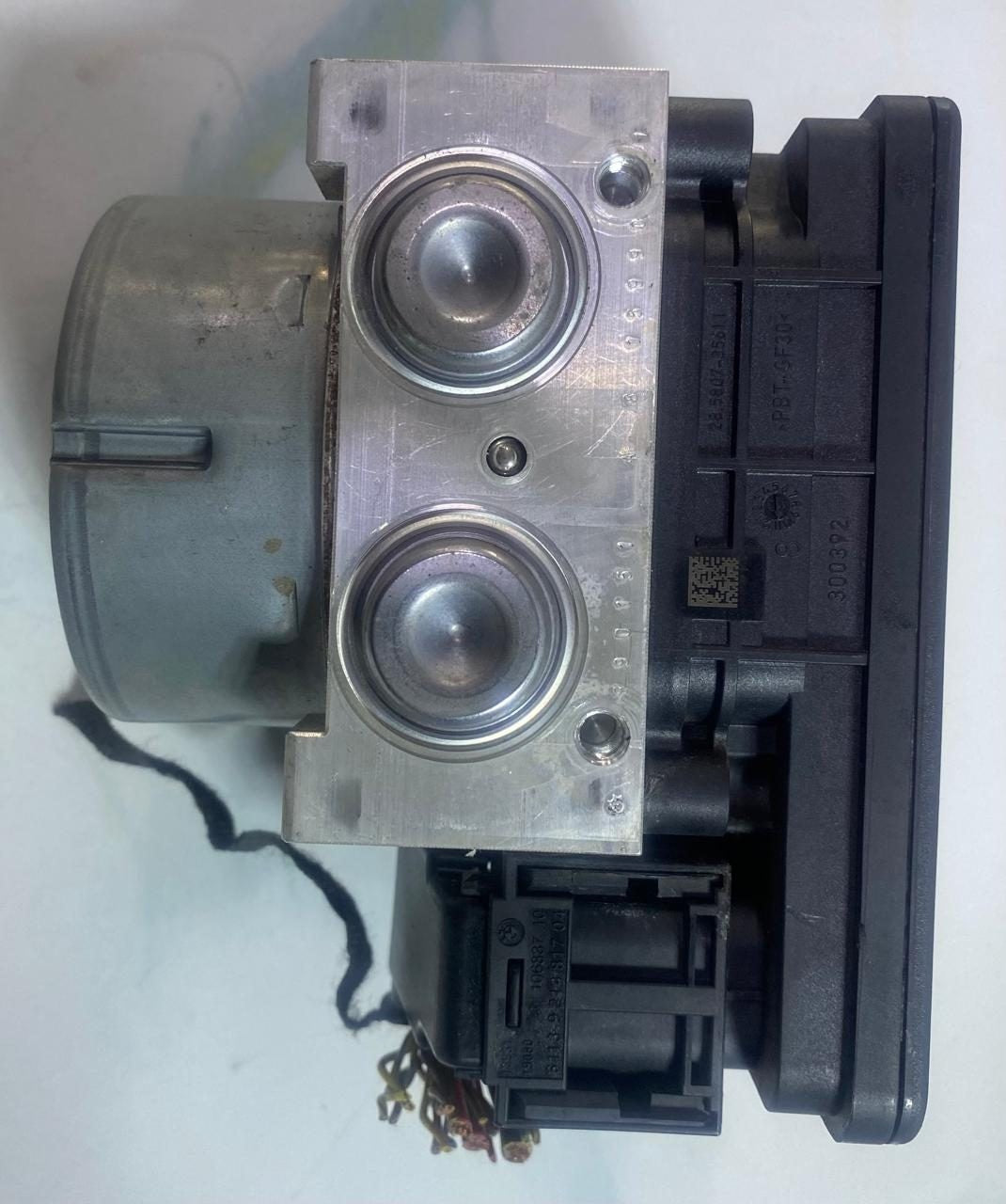 2014 BMW 428i xDrive Abs Pump Control Unit Module 6868319