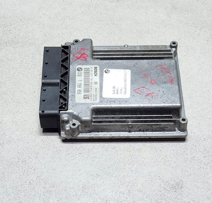 2003-2010 BMW 5 Series Engine Control Module 7799856 E90 and E91