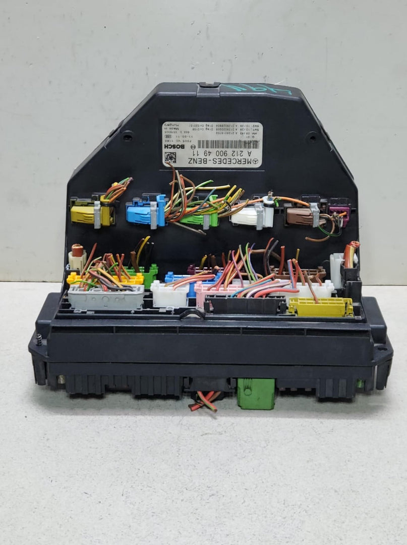 2012-16 Mercedes E200 Front SAM Fuse Box Control Module A2129004911 E-Class W212