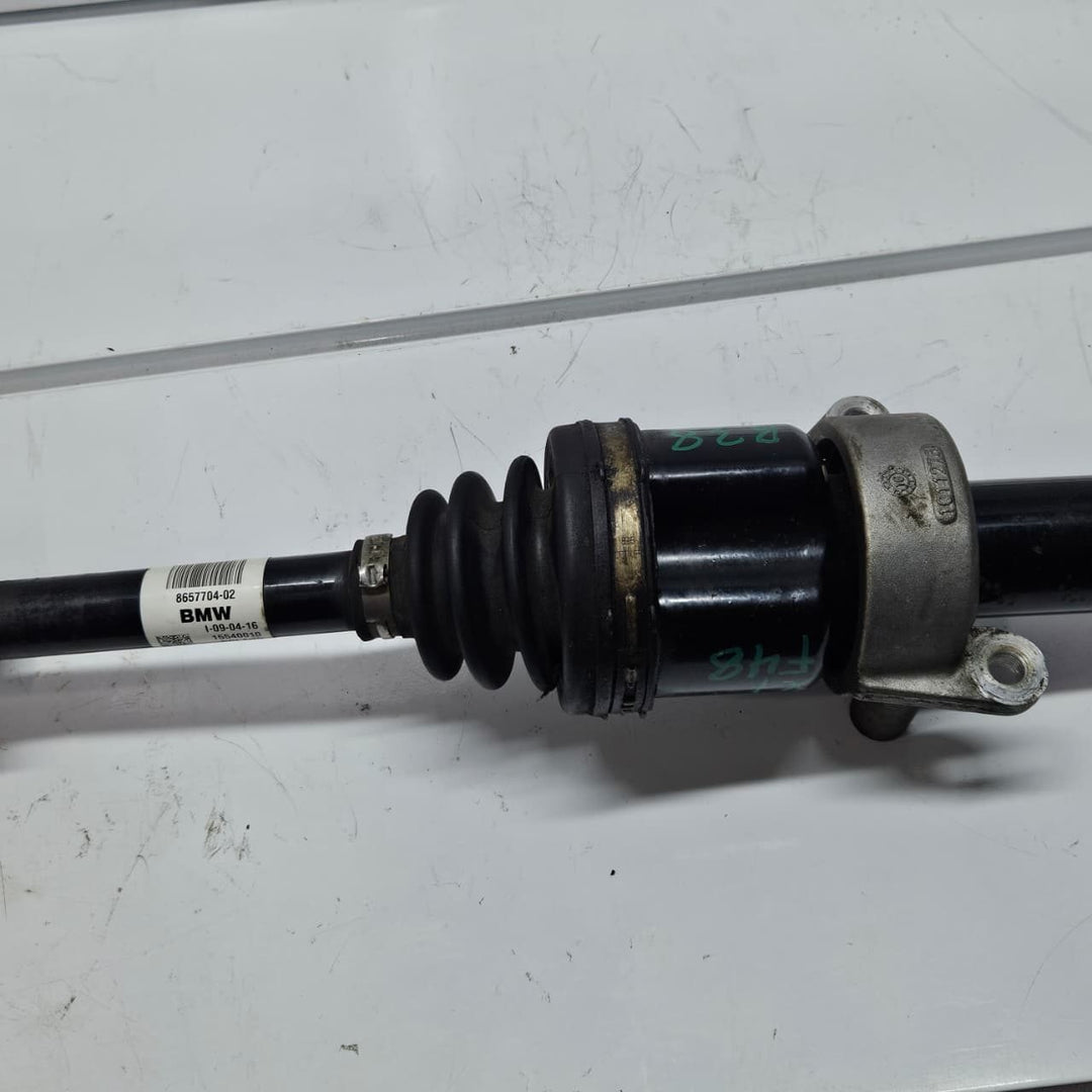2015-2022 BMW 1 2 Series F52, F45 F46, X1 F48, X2 Front Right Driveshaft 8657704