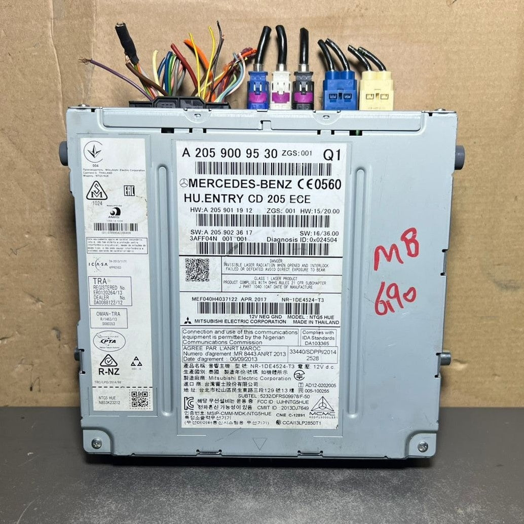 14–18 Mercedes-Benz W205 C-Class Radio Audio Head Unit CD Player A205 9009530