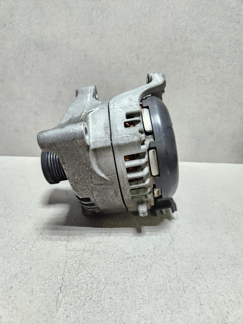 2014-2016 BMW 520i Alternator 7605478 F10 F11 F20 E84 320i 520i 528i series