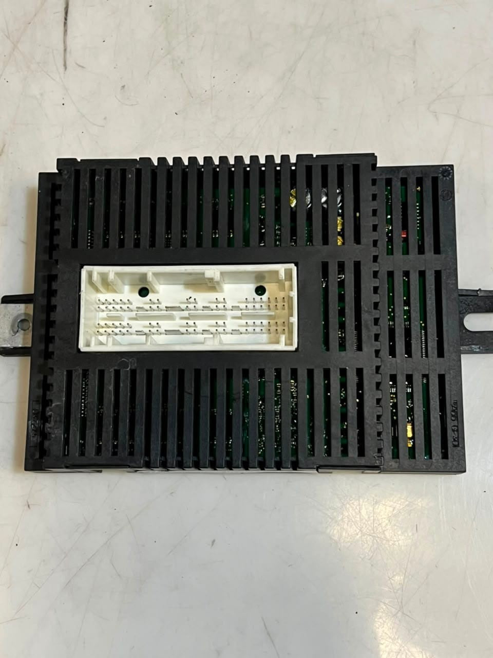 2007 BMW 5 Series E60 E61 and M6 E63 LEAR Light Control Module 9116260 OEM