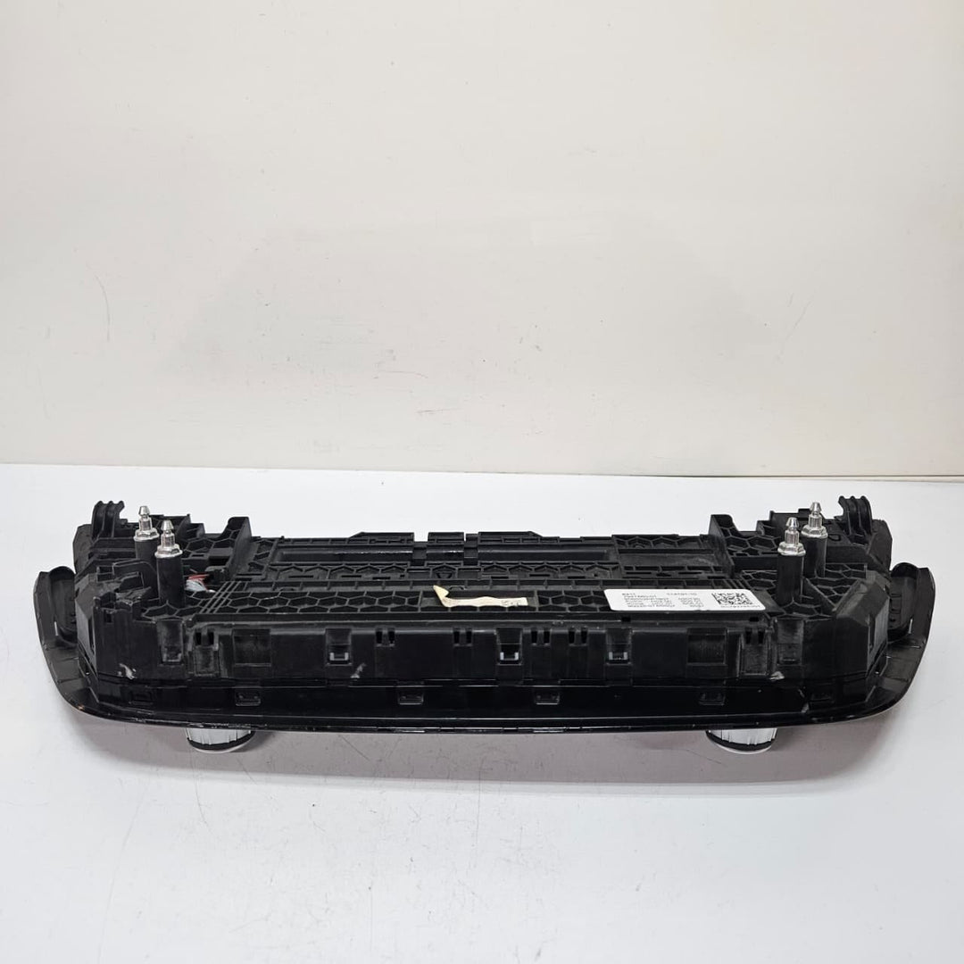 OEM BMW 5 6 Series G30 G31 F90 G32 Climate Control Unit 7947880