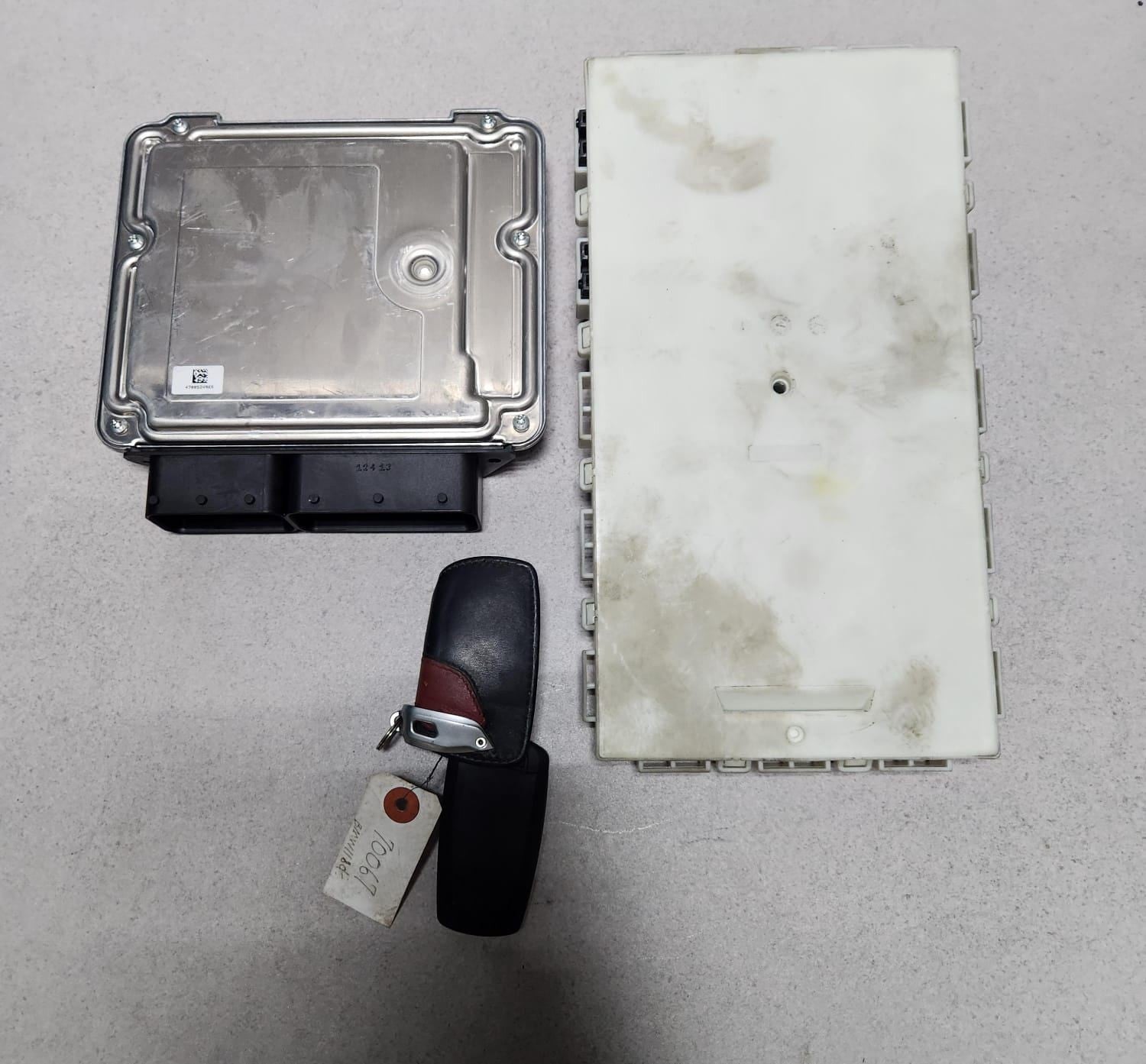 BMW Engine Control Unit DDE 8598759 ECU SET 320D 2017 B47 RHD 