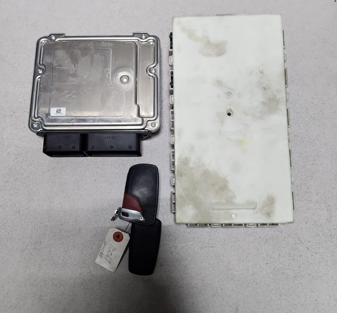 BMW Engine Control Unit DDE 8598759 ECU SET 320D 2017 B47 RHD 