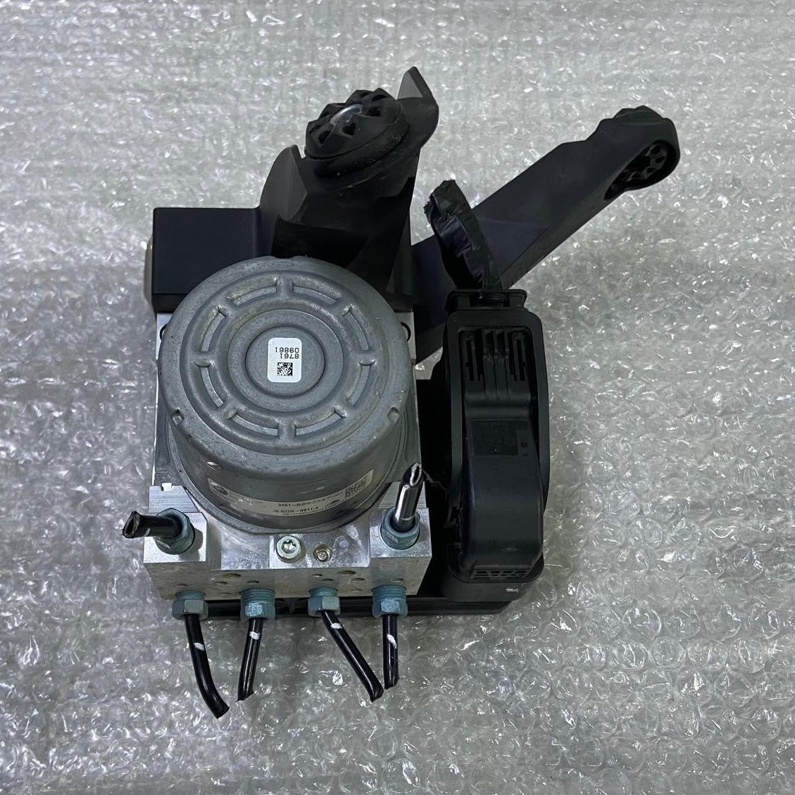 OEM BMW i3 0.6 Hybrid 125Kw ABS Pump Assembley 6883348 6883347