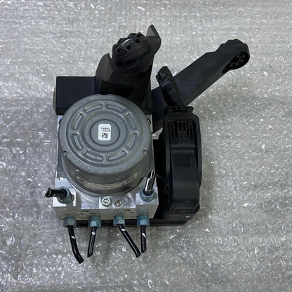 OEM BMW i3 0.6 Hybrid 125Kw ABS Pump Assembley 6883348 6883347