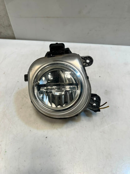 2015-2017 BMW X3 F25 X4 F26 X5 F15 X6 F16 BUMPER Front Right Fog Light 7317252