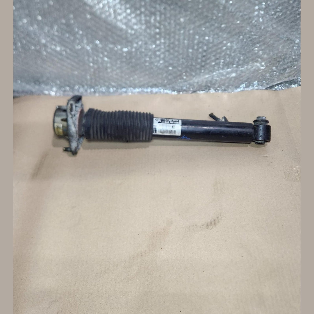 2014-2018 BMW X5 Rear Shock Absorber 6867866 X5 F15 and X6 F16