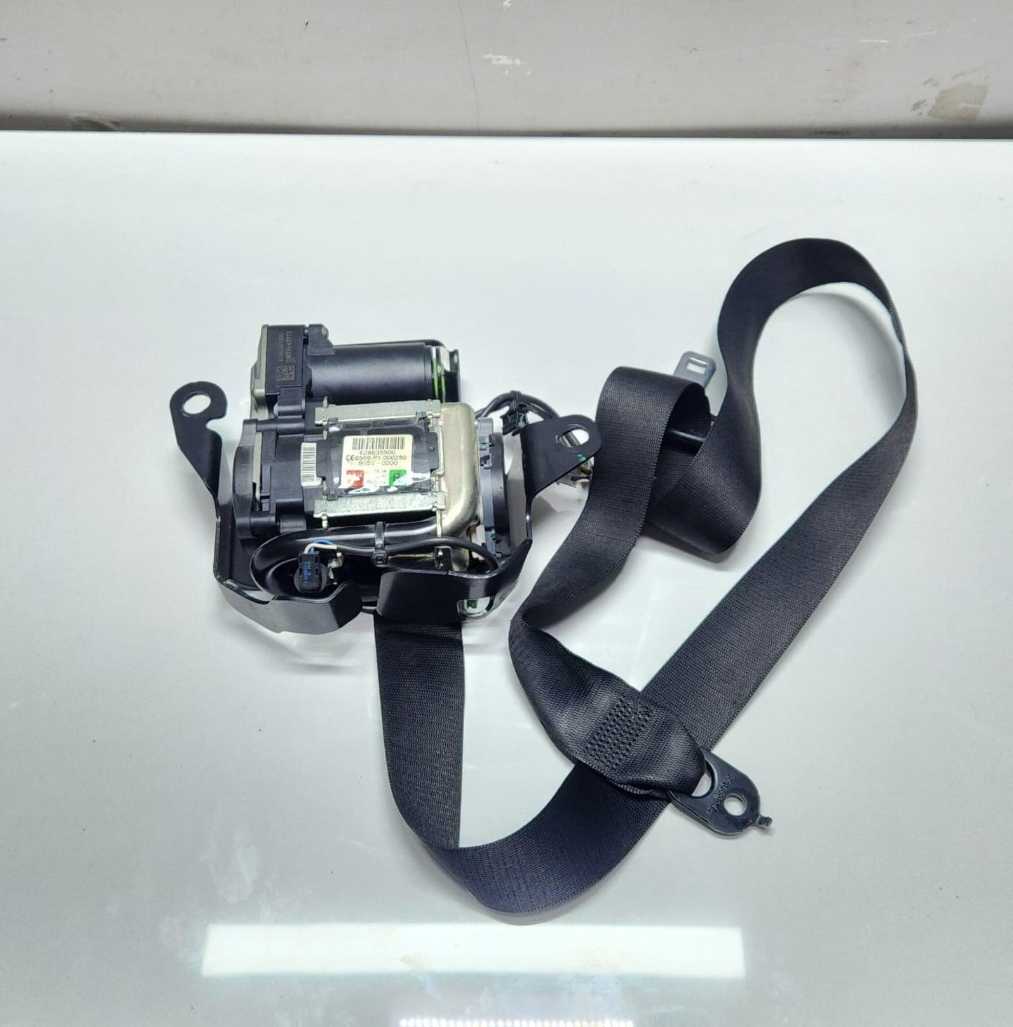 2014-2018 BMW 640i Front Passenger Seat Belt 6286355 F06 F12 F13 OEM