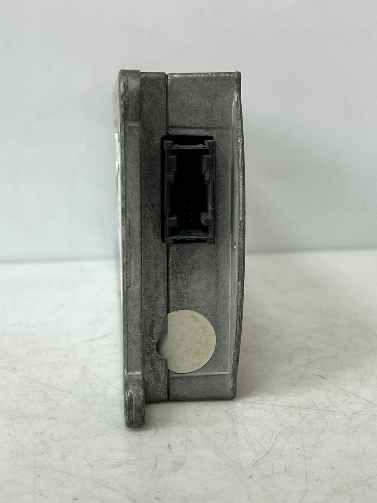 BMW 5 and 6 Series E60, E61, E63, E64 Telematics Control Unit 6946337 OEM