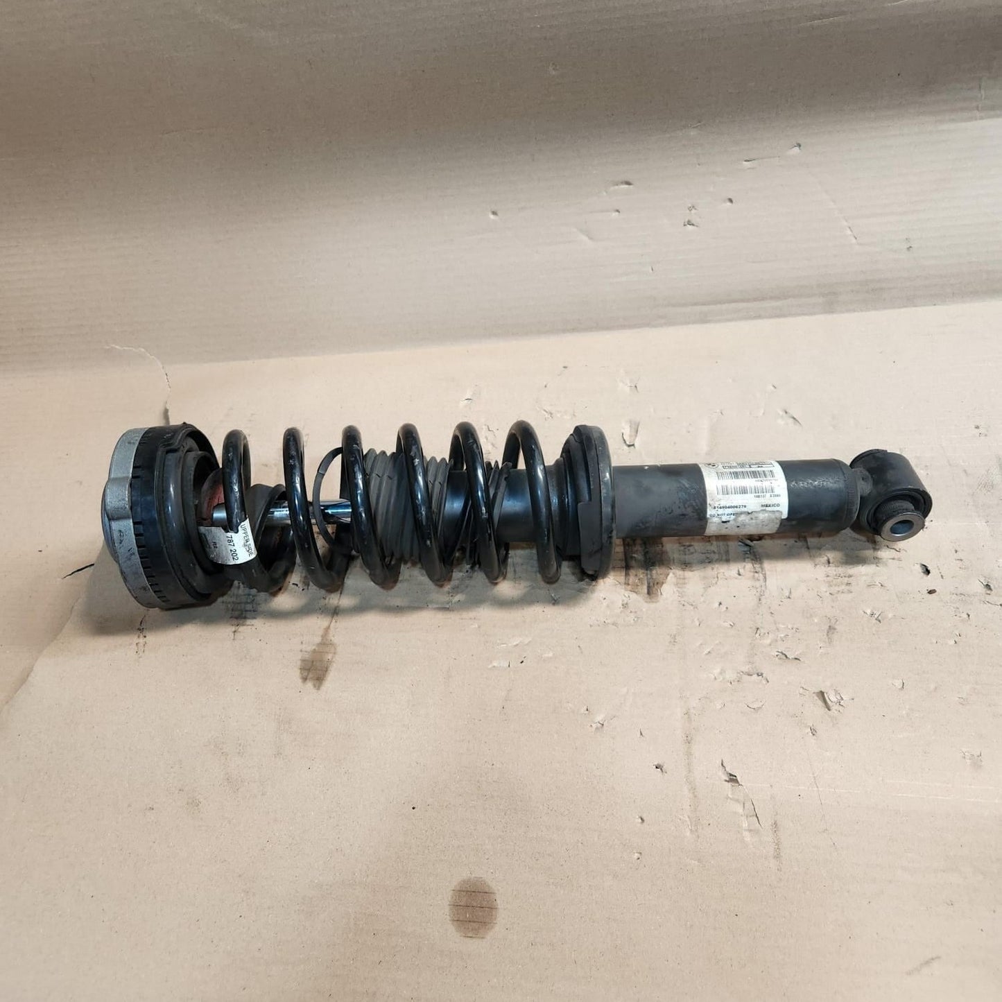 2011-2017 BMW X3 Rear Shock Absorber With Spring Assembly 6796317 X3 X4 