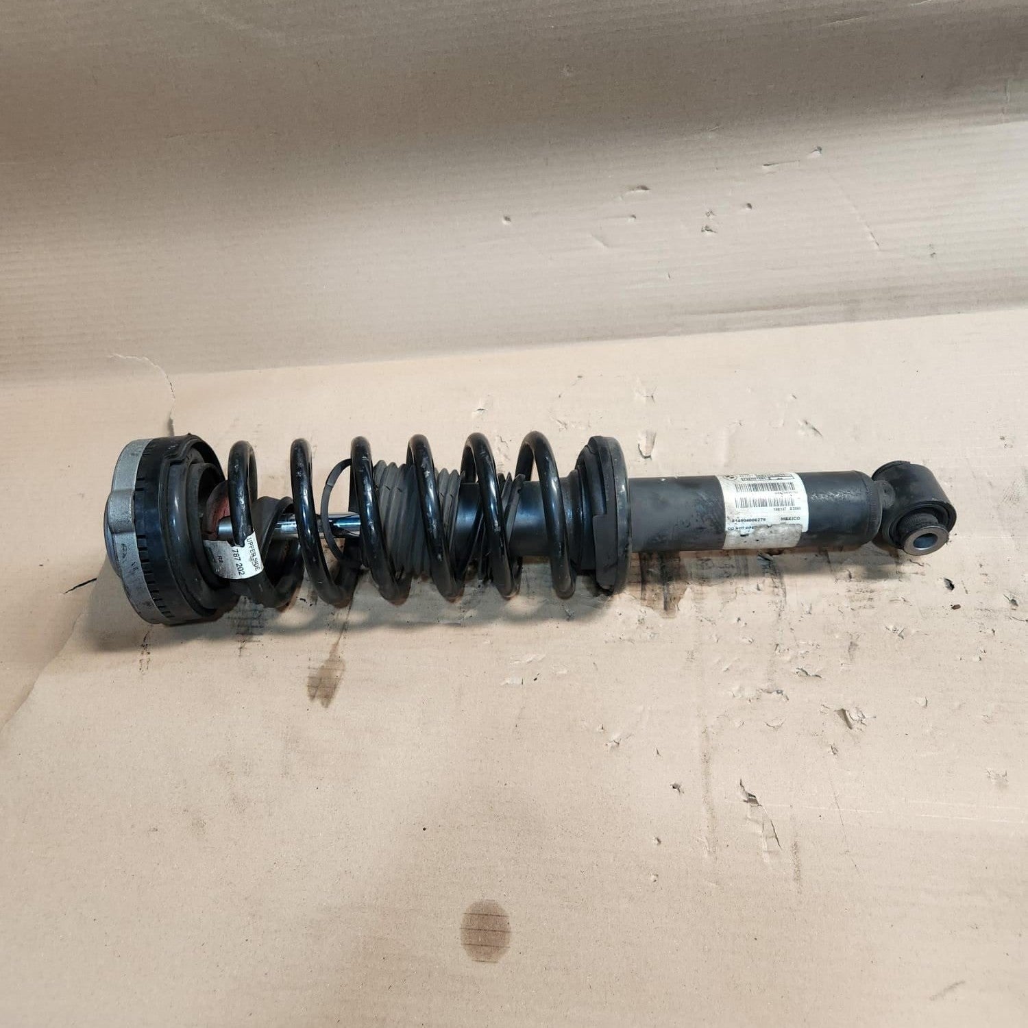 2011-2017 BMW X3 Rear Shock Absorber With Spring Assembly 6796317 X3 X4 