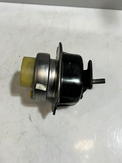 2013-2018 BMW X5 F15 X6 F16 Rubber Bearing Engine Mount, Left 6853103 OEM