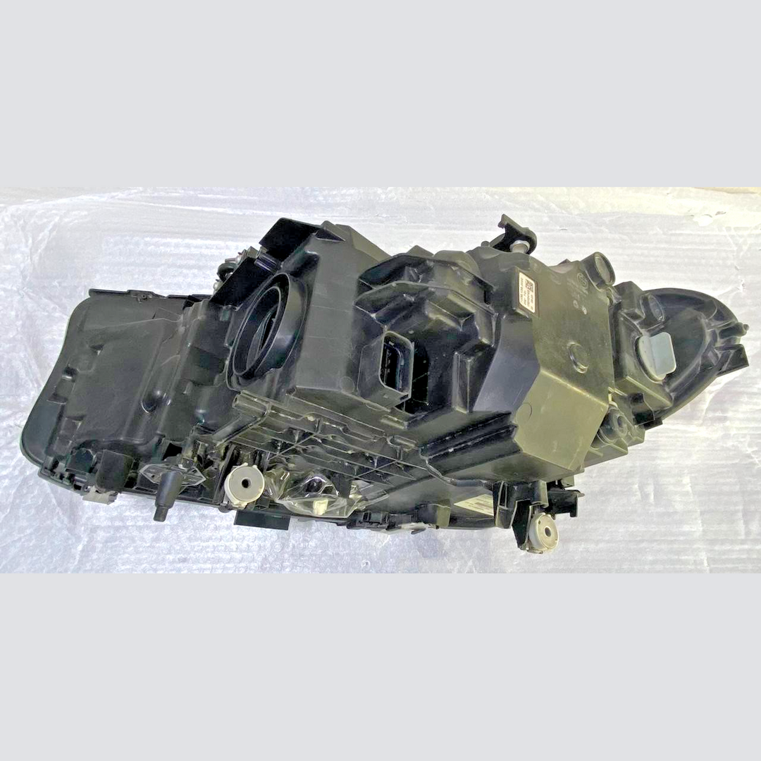 OEM BMW 5 Series G30 Right Side LED Headlight ECE 7458884-04 Without modules