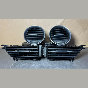 12-14 Mercedes W204 C300 C250 Front Center Dashboard  Heater A/C Air Vent Set