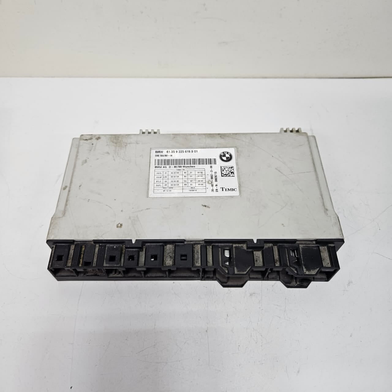 BMW 7 Series F01 F02 F10 Seat Control Module Front Electronic Memory 9225619