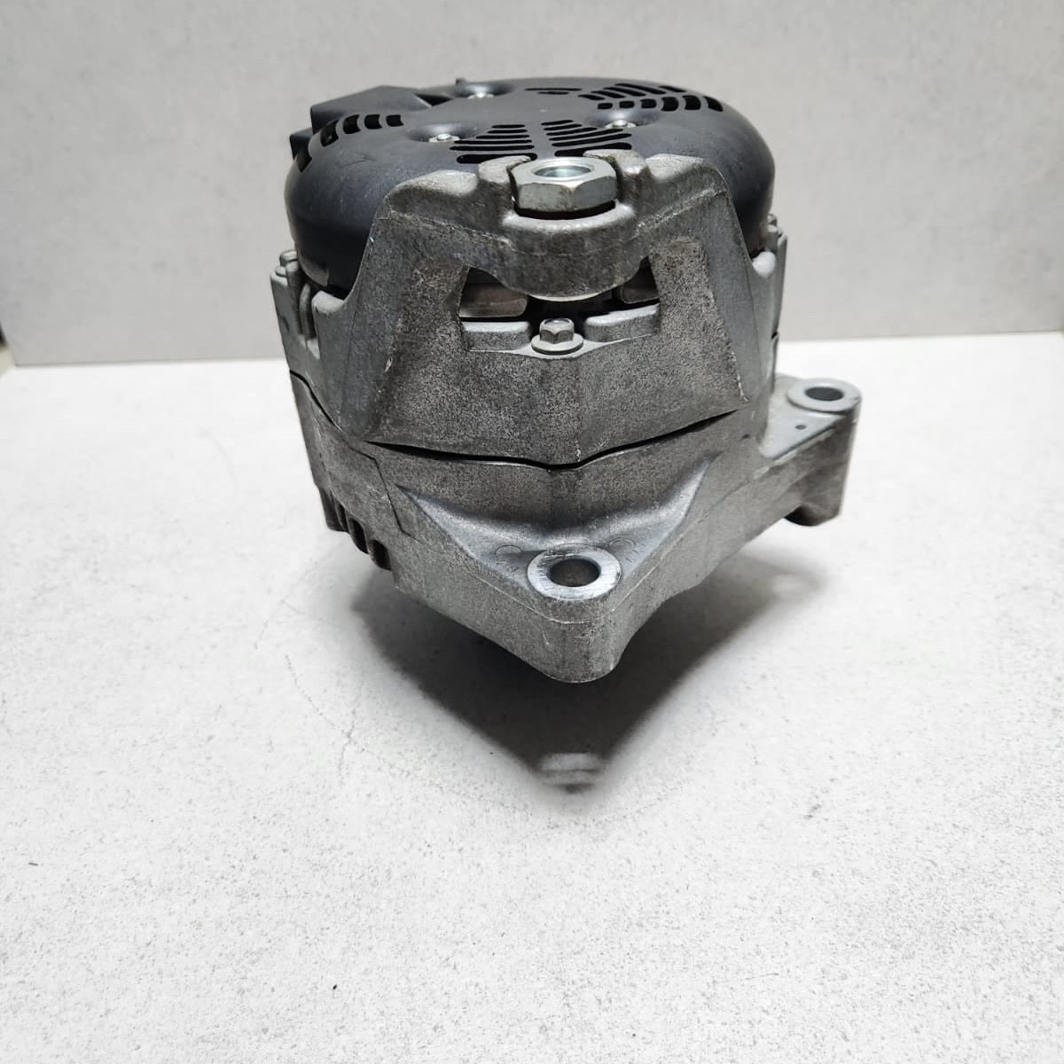 2014-2016 BMW 520i Alternator 7605478 F10 F11 F20 E84 320i 520i 528i series