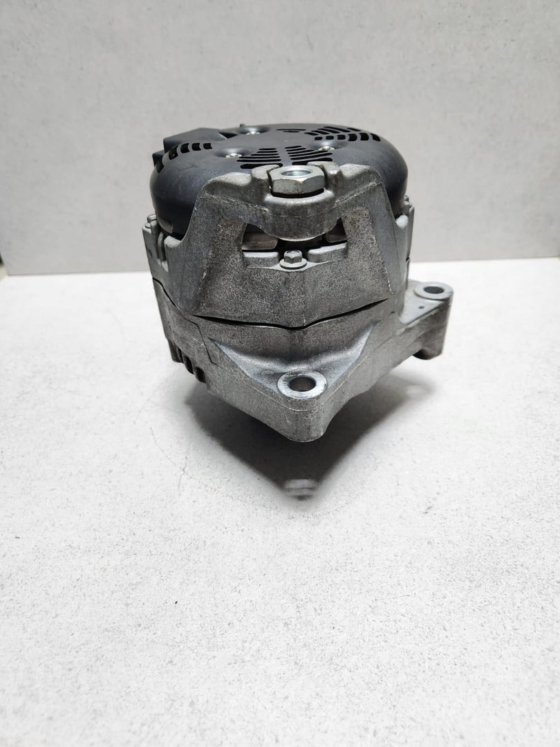 2014-2016 BMW 520i Alternator 7605478 F10 F11 F20 E84 320i 520i 528i series