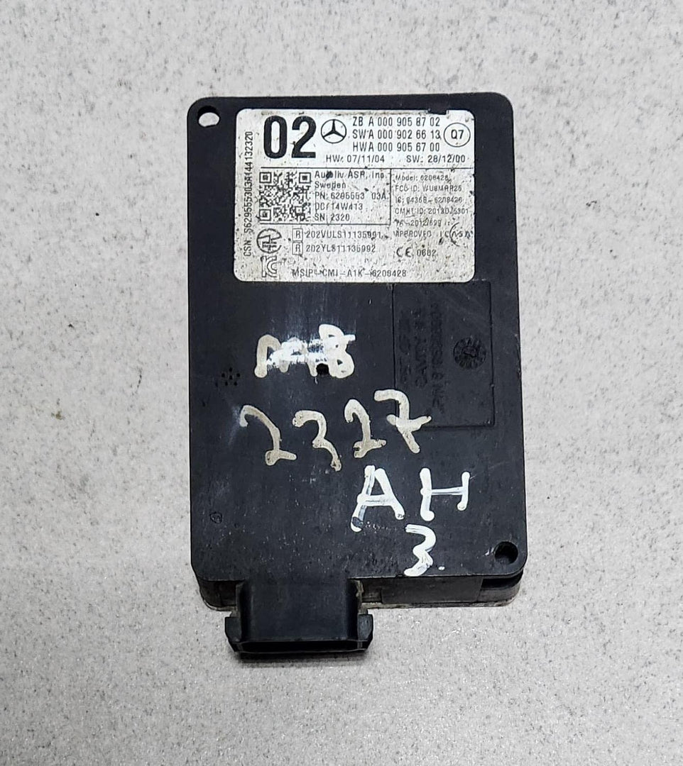 2015-2019 Mercedes-Benz C180 Radar Sensor Blind Spot Detection A0009058702 W212 