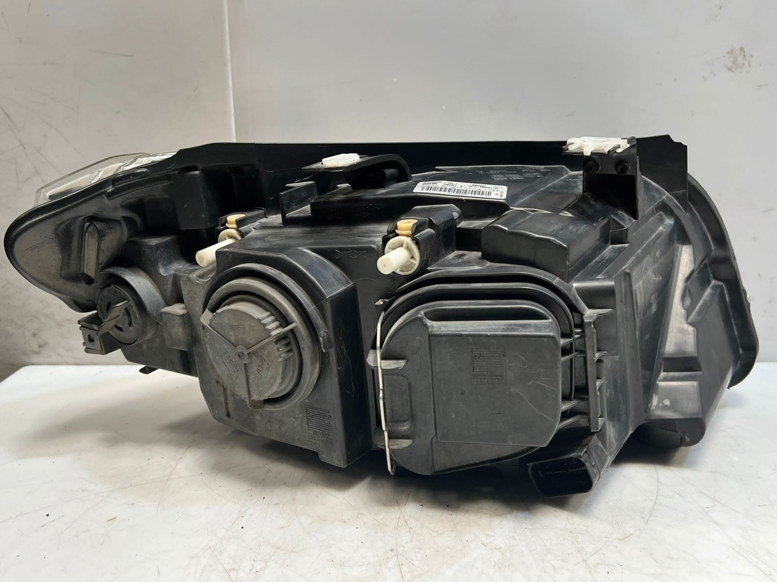 2010-2015 BMW X1 E84 LEFT PASSENGER FRONT Halogen Headlight 2990003 OEM