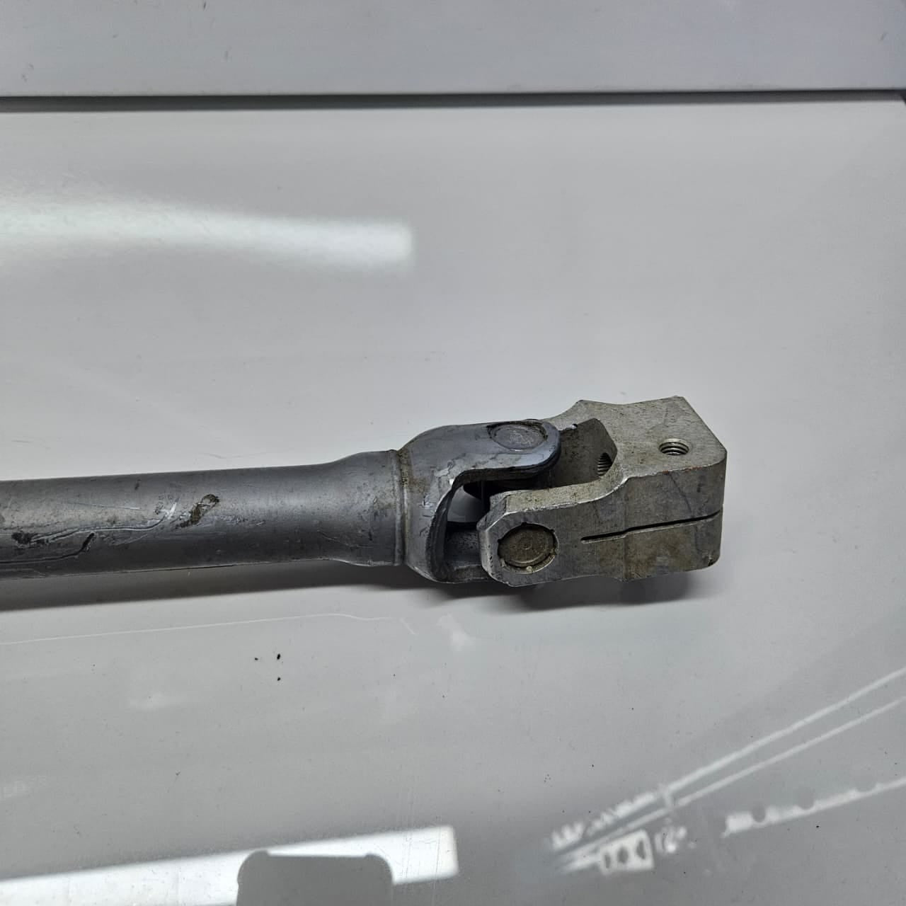 6862089-BMW G20 G21 G22 G26 Steering Column Universal Joint Upper Lower 