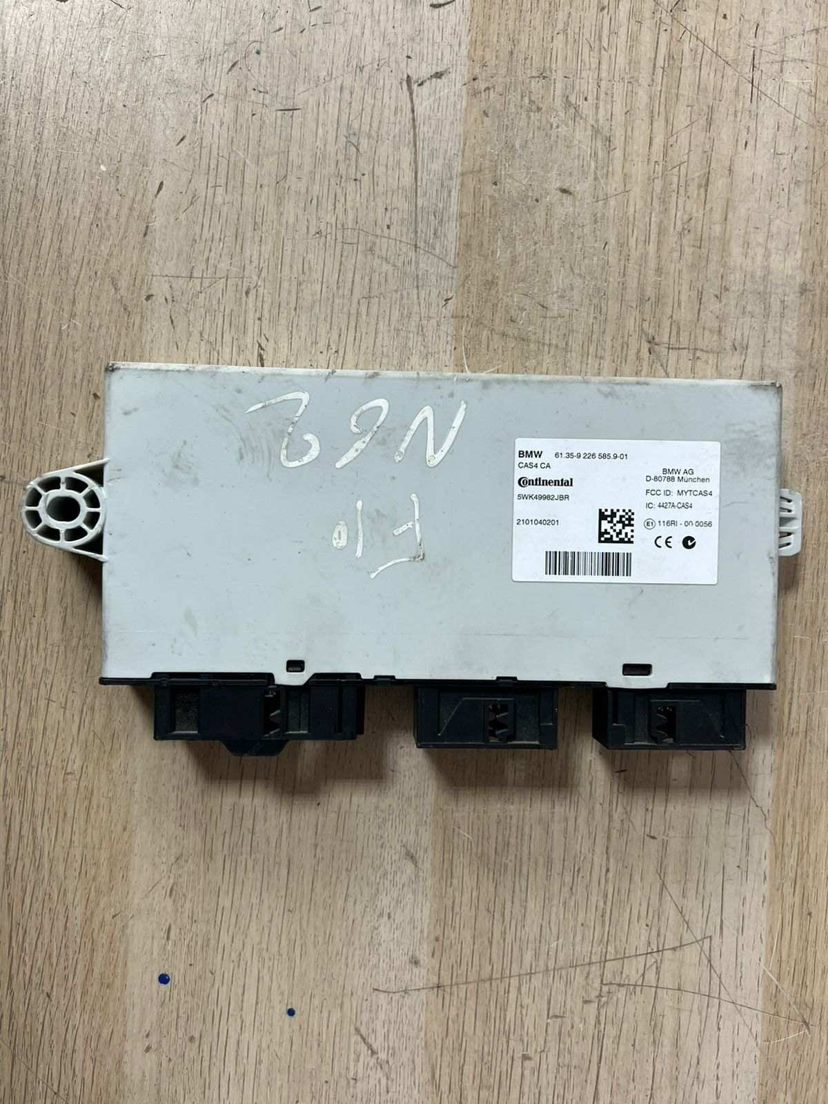 2009-2012 BMW 550i F10 N63 V8 Engine Control Module 7608099 ECU SET
