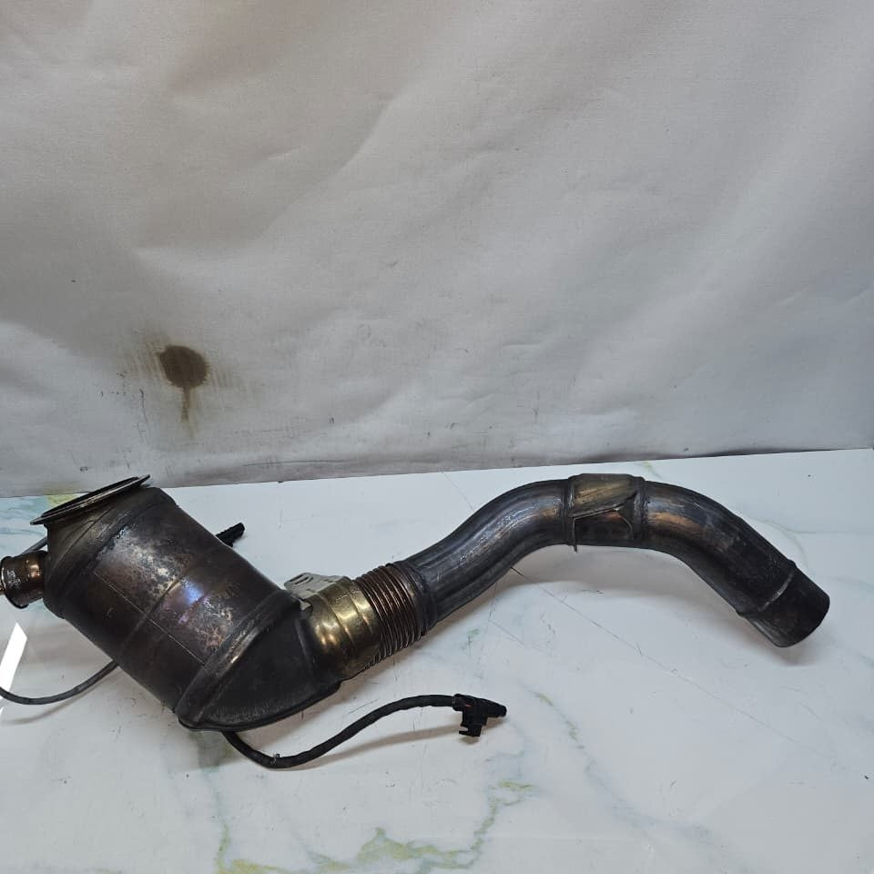 2013-15 BMW 6 Gran Coupe F06 750Li N63 B44 B engine Catalytic Converter 7645441
