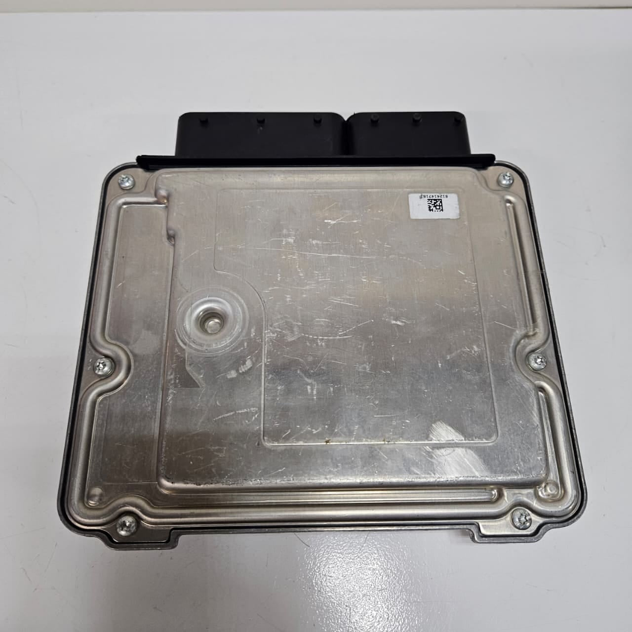 BMW 3 Series E90 320D Engine Control Unit ECU 2.0D Diesel DDE Bosch 8512047