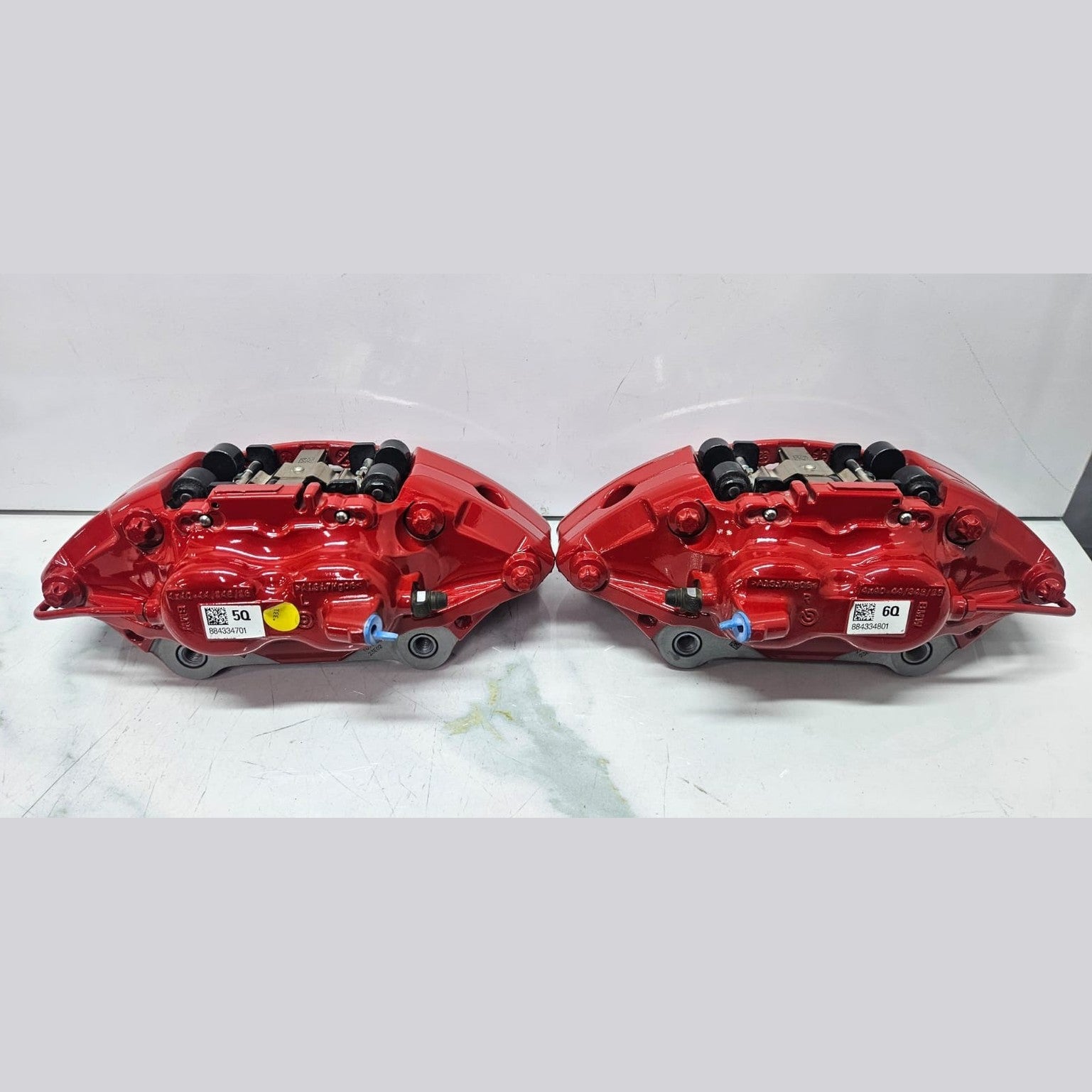 BMW G20 Calipers Front Left Right Set-8843347, 8843348 Brand New Red colour OEM