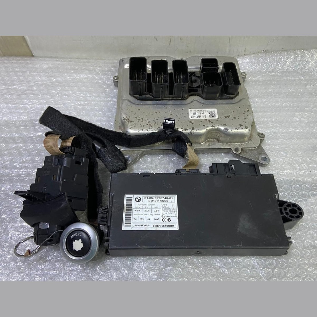 OEM BMW X1 E84 N20B ENGINE CONTROL UNIT DME ECU SET 7639375 BOSCH