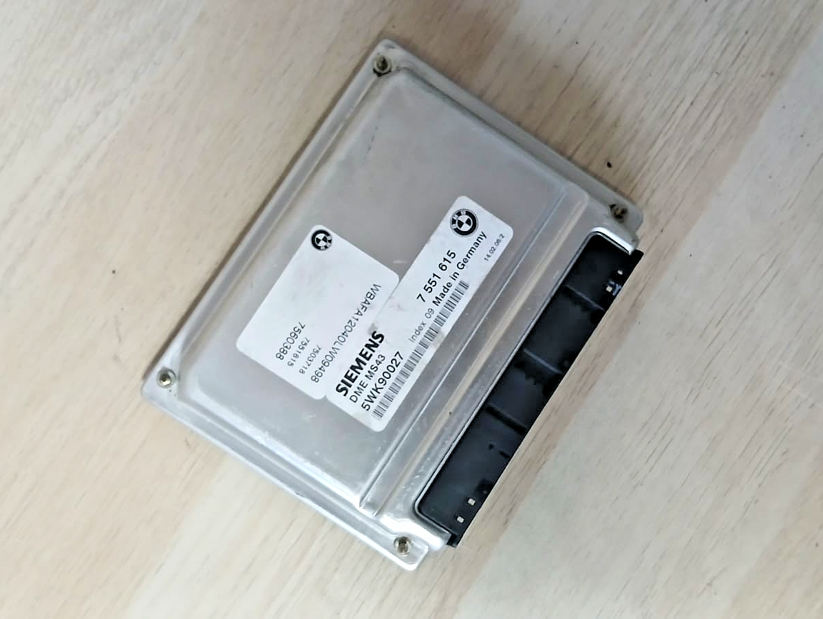 BMW X5 3.0L Engine Electronic Control Module ECU ECM 7551615 MS43 Used OEM