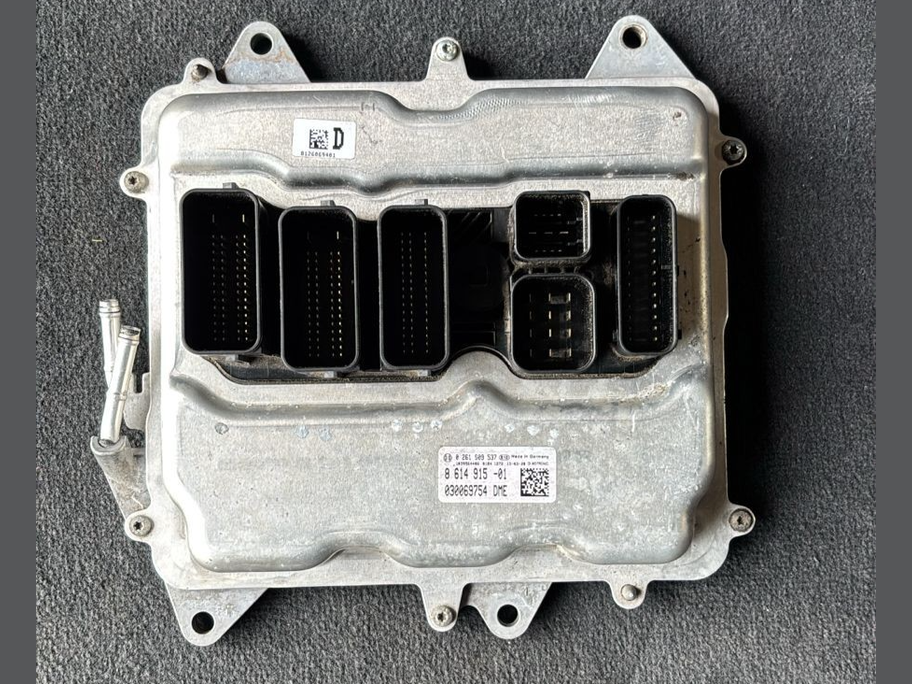 BMW F01 F02 F06 F07 F12  550i 650i 8 614 ENGINE CONTROL UNIT MODULE - 8614915