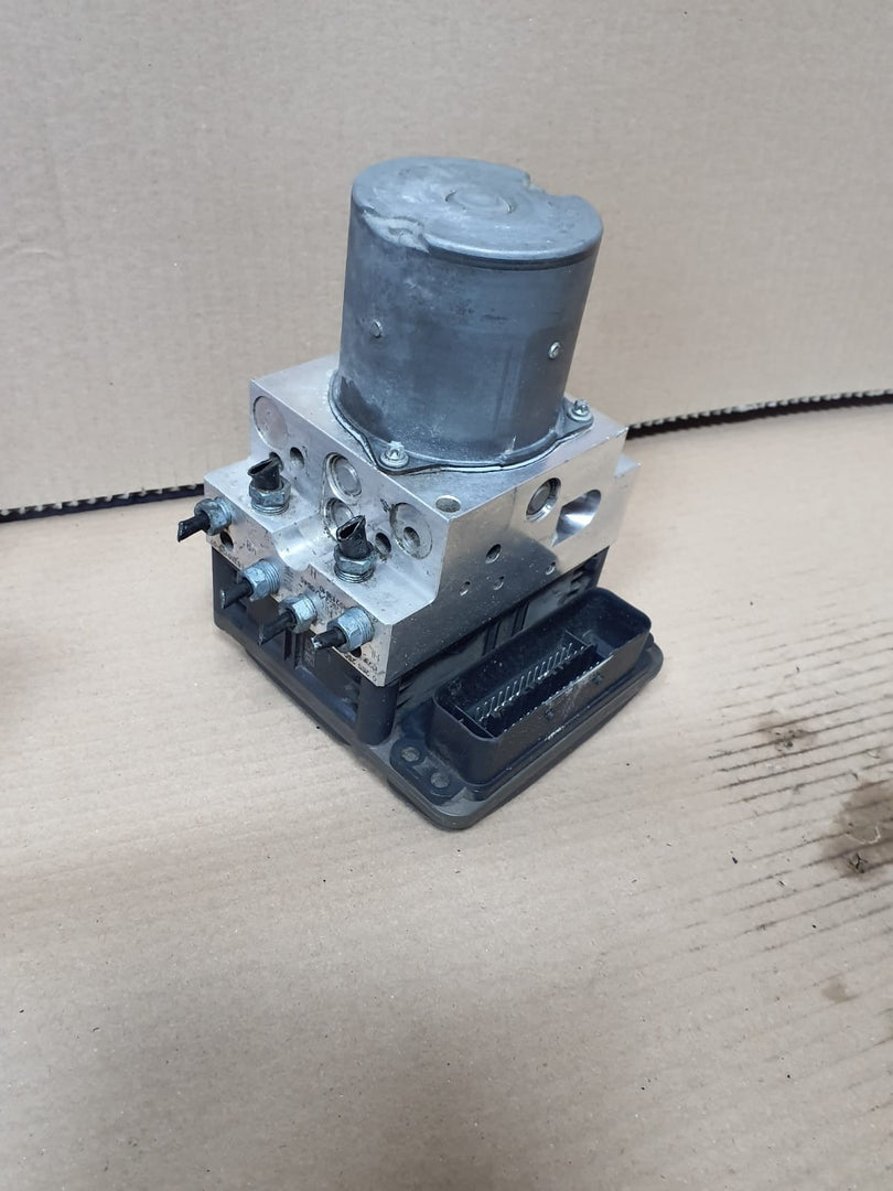 2007-2013 BMW X5 E70 and X6 E71 ABS/DSC Hydraulic Pump Module 6798286 OEM
