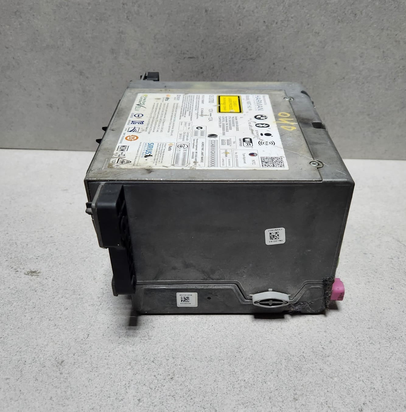 2011-2013 BMW 528i Radio Navigation Head Unit 9311040 5 Series F10 528i 535i 