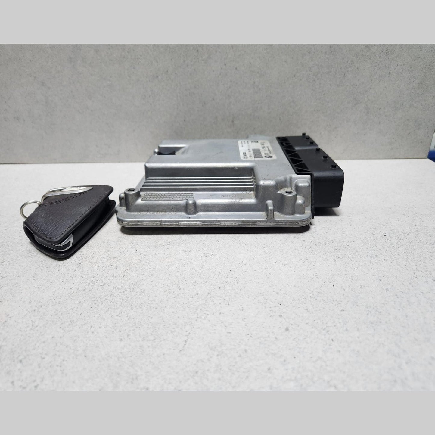 2017 BMW X1 Engine Control Unit + KEY 8596362 F20 120d F30 320d, F36 420d  B47