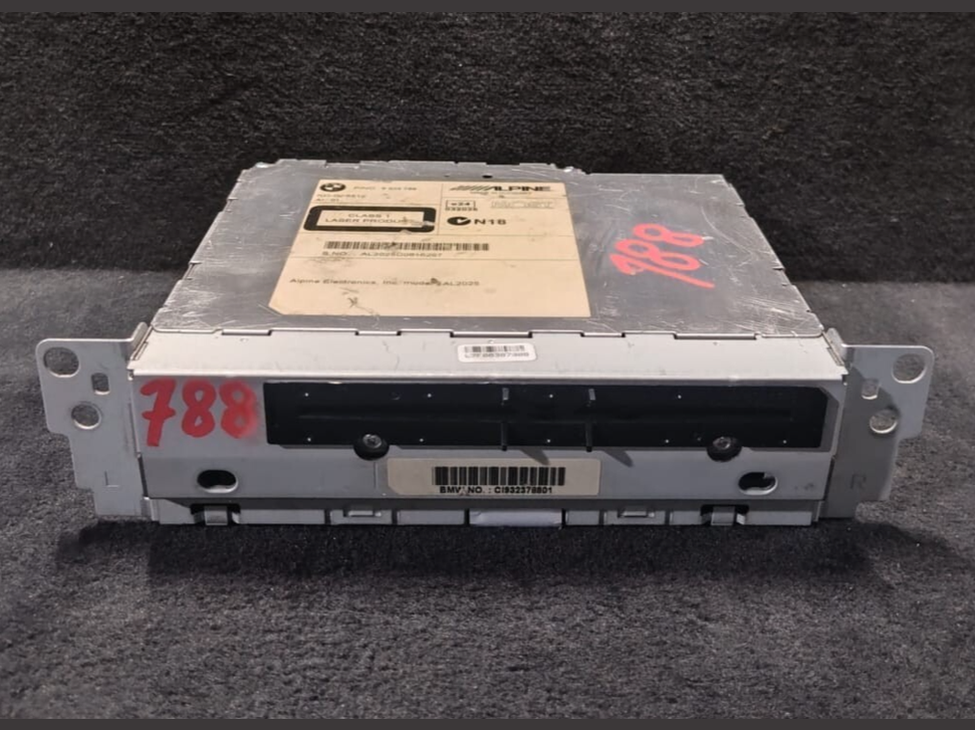 BMW X5 NAVIGATION SYSTEM HEAD UNIT MULTIMEDIA  STEREO RECEIVER - 9323788