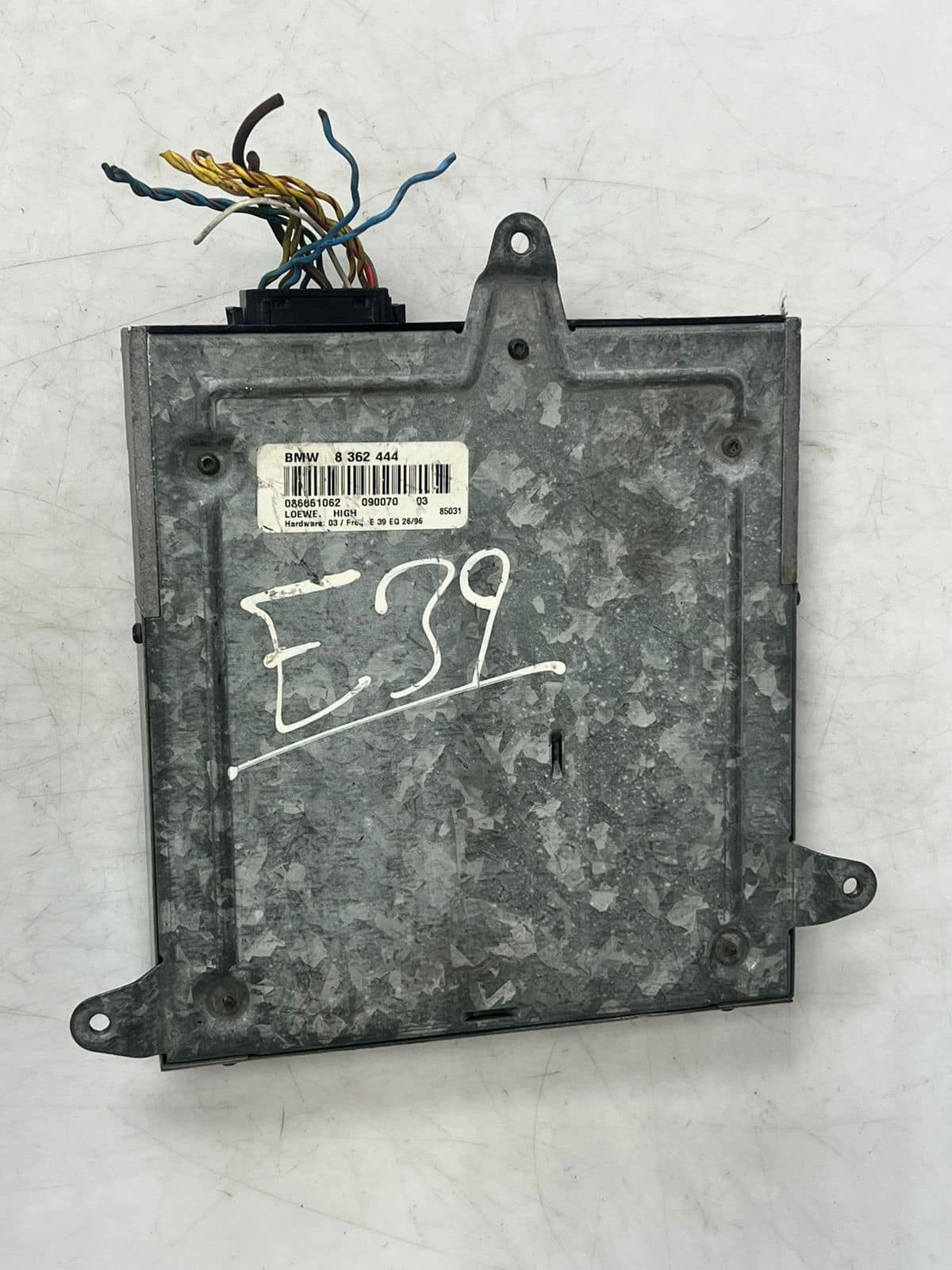 2001-2003 BMW 525i E39 5 528i 530I Series Audio Amplifier 8362444 OEM