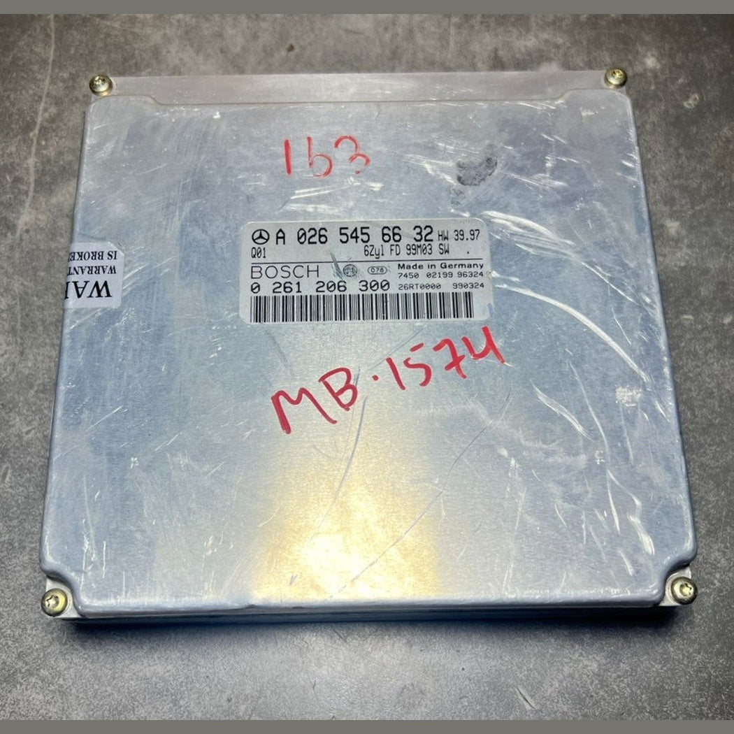 97-05 Mercedes W163 ML320 Engine Control Module Unit ECM ECU A026 5456632 OEM