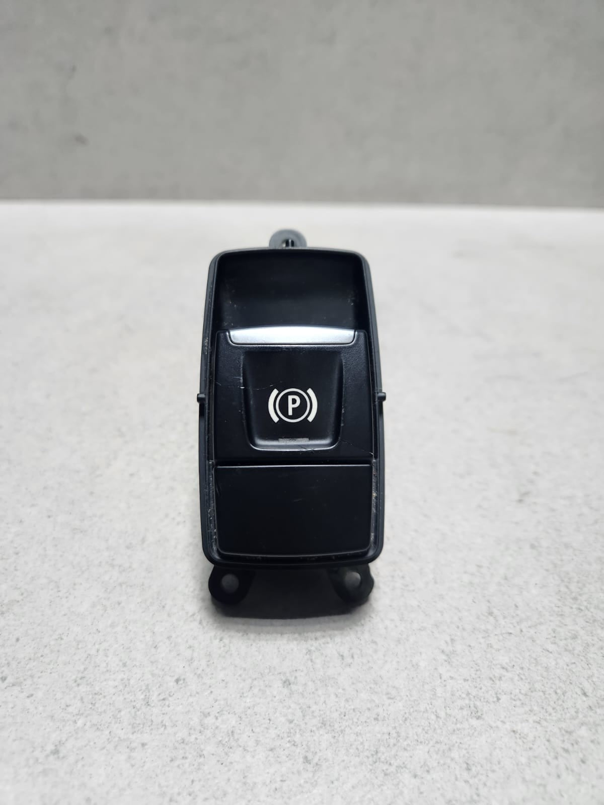 2016 BMW X1 Hand Parking Brake Switch 9390836 X1 F48 F49
