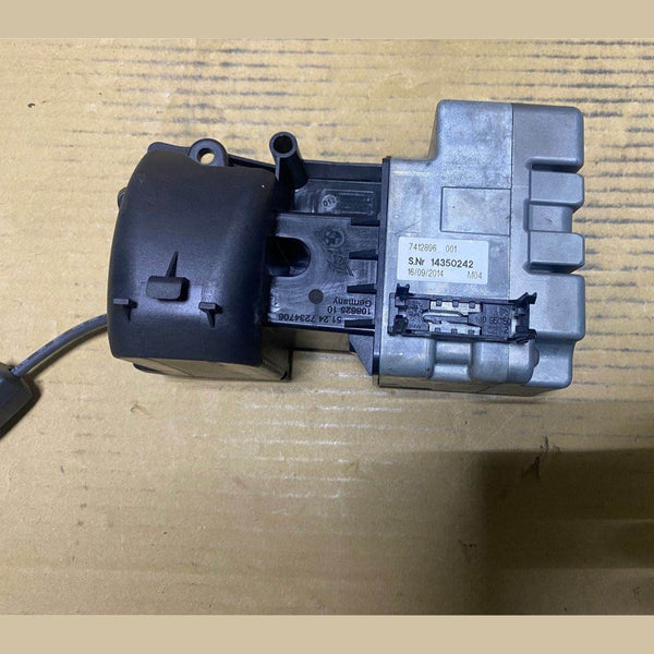 2012-2018 BMW 650i Rear View Camera 7412896 BMW F12 F13 640i 650i M6