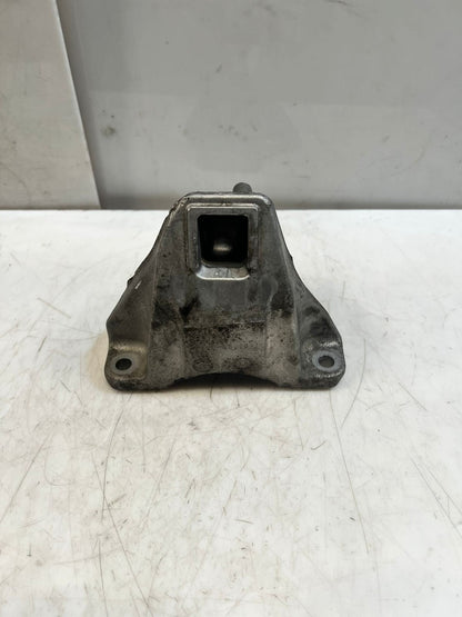 BMW 5 Series F10 F11 525d xDrive Engine Mounting Bracket Right Aluminium 6793004