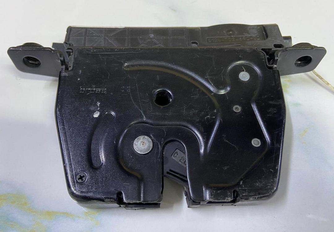 OEM BMW 3 F30 F31 F80 Tailgate lock rear trunk tailgate lock 7191212