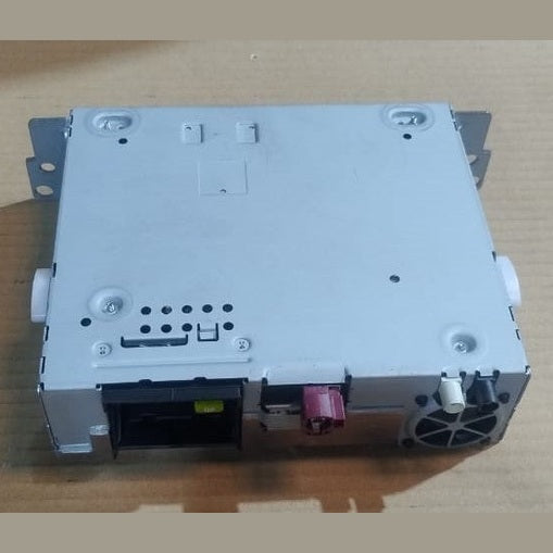 OEM BMW F20 Navigation / Radio / BASIS CD Head Unit – P/N 9310460