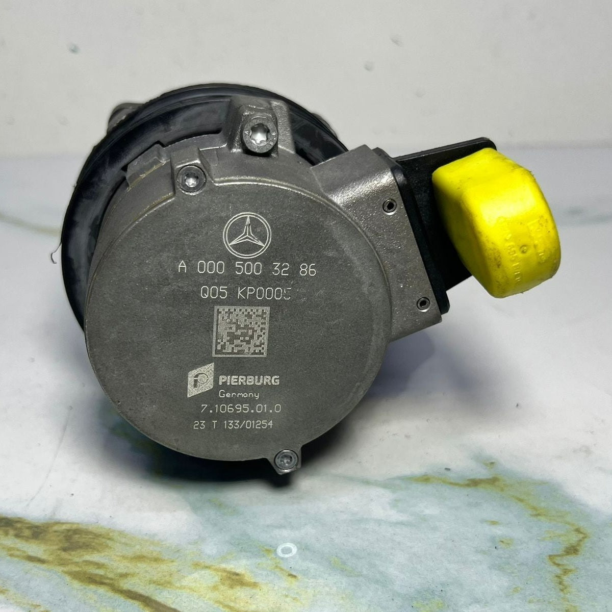 Mercedes-Benz W205 W177 W222 Water Pump Engine Cooling Coolant Pump A000 5003286