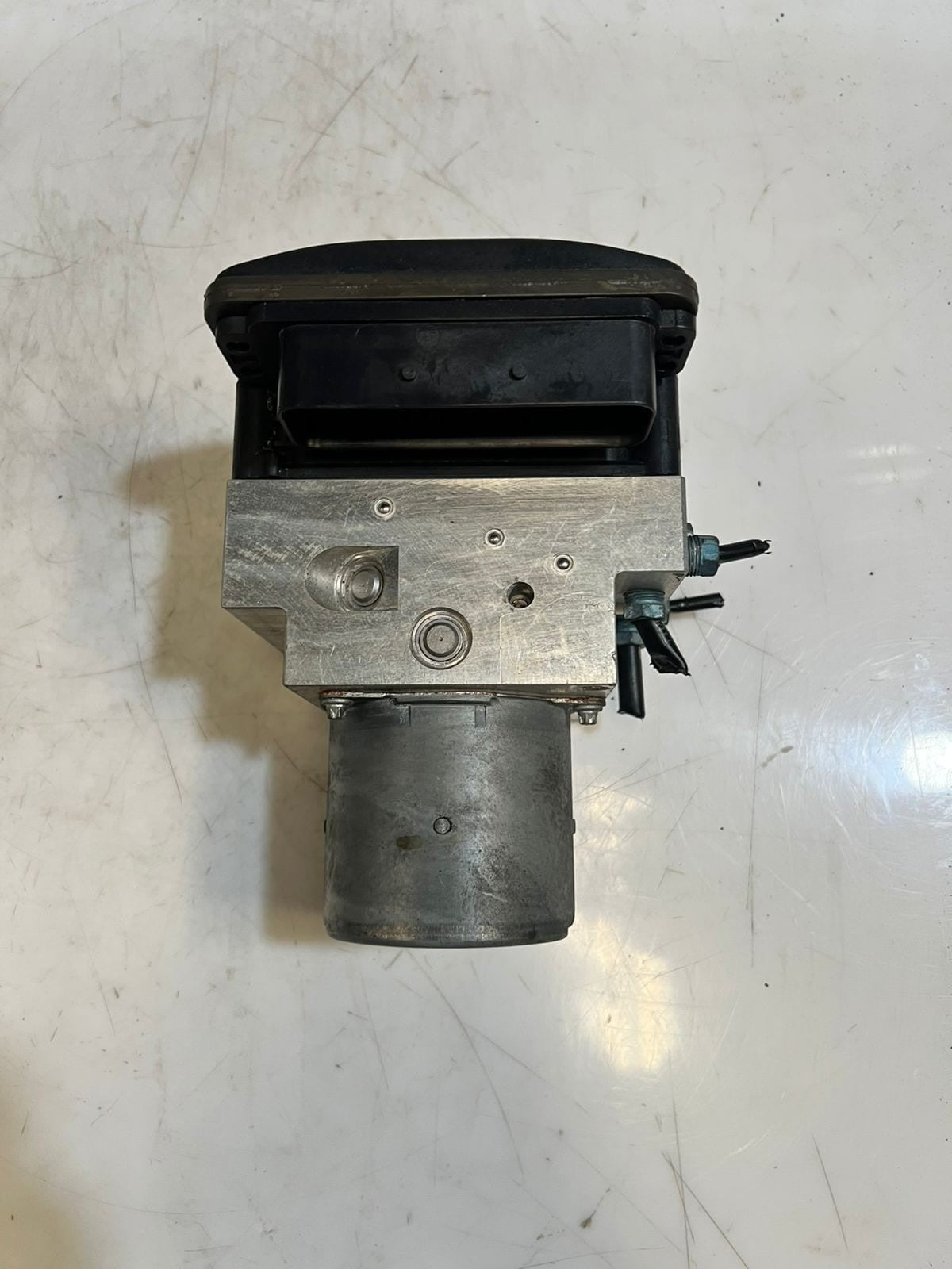 2007-2013 BMW X5 X6 E70 E71 ABS DSc Pump Control Unit 6795778 OEM