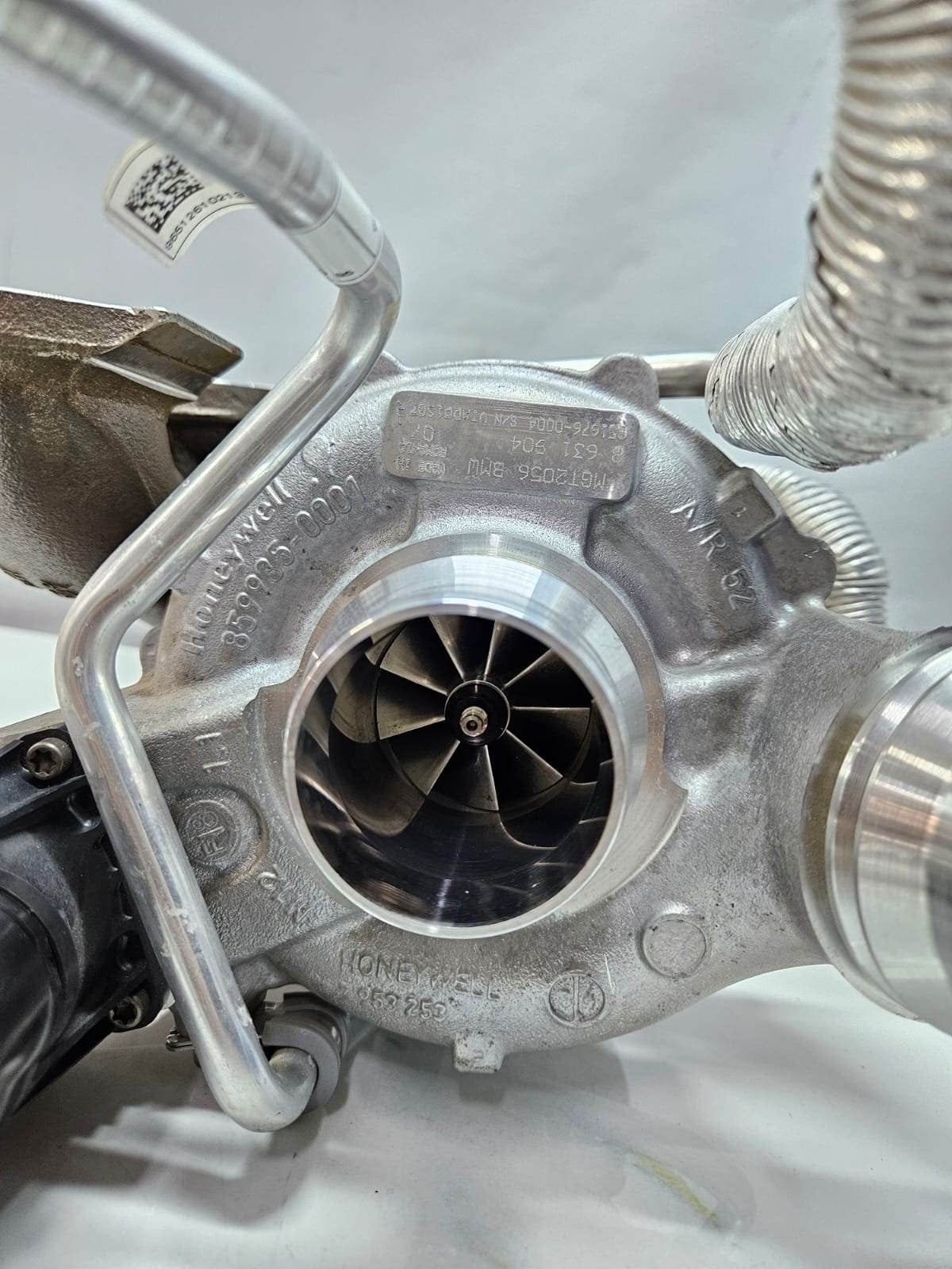 2018 BMW 530i G Series B48 Turbocharger 8631904 OEM