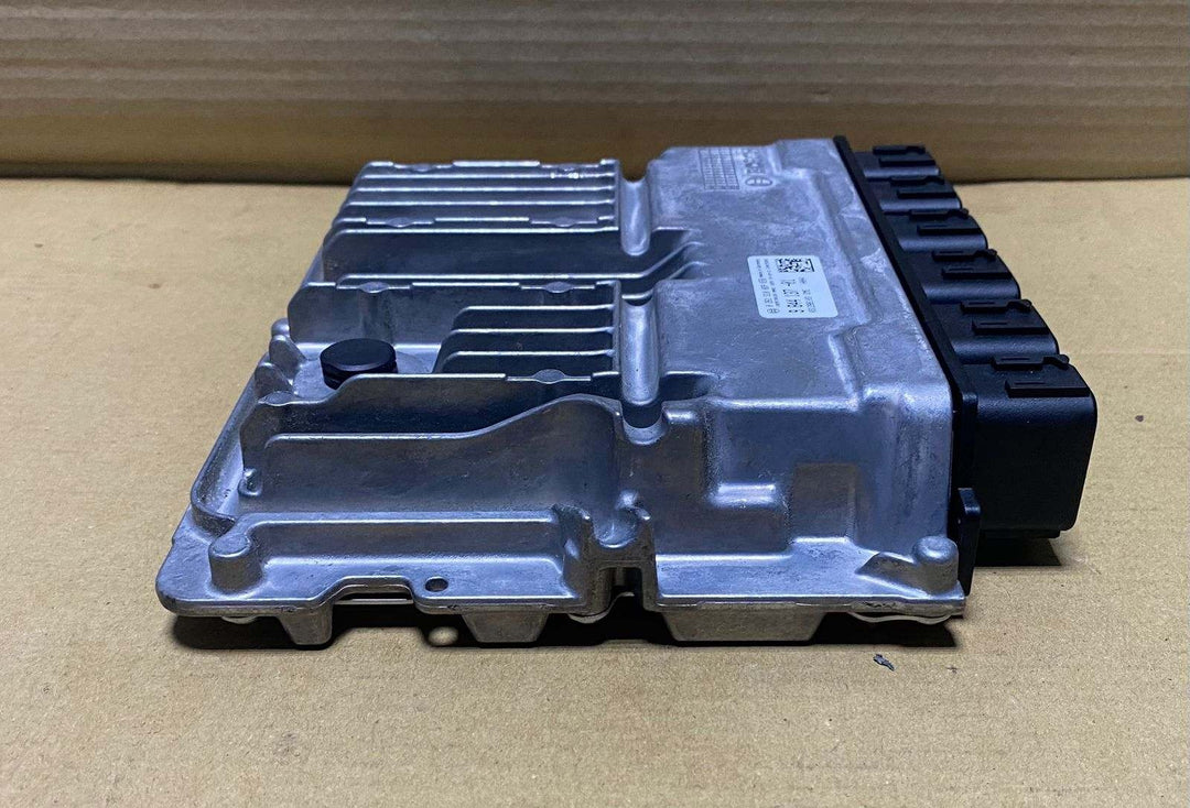 BOSCH BMW Engine Control Unit 9844137